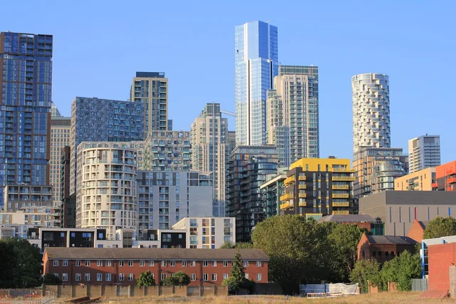 london, city, skyscrapers, buildings, cityscape, skyline, urban, england, uk. 4 differences in customer success hiring across UK regions