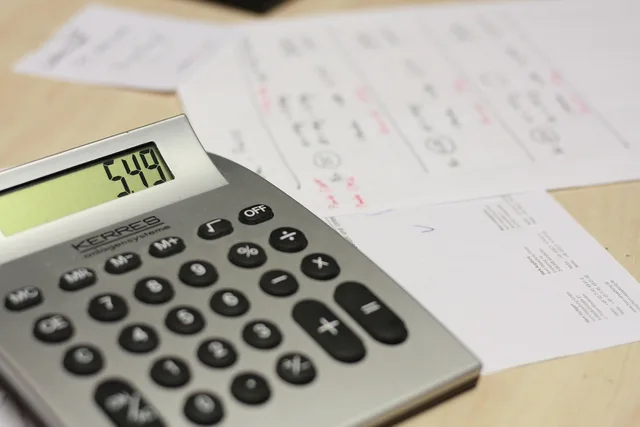 calculator, table, invoice, work, pay, calculator, calculator, calculator, calculator, invoice, invoice, invoice, invoice, invoice. How UK startups should budget for retention software